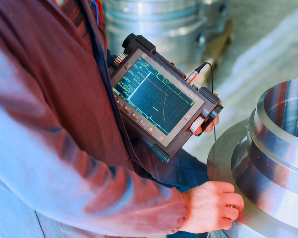 Testing on a Dafram steel ball valve